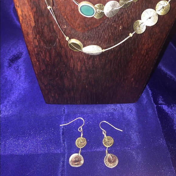 ⚡️NWOT-Matching statement necklace & earrings - Picture 5 of 8